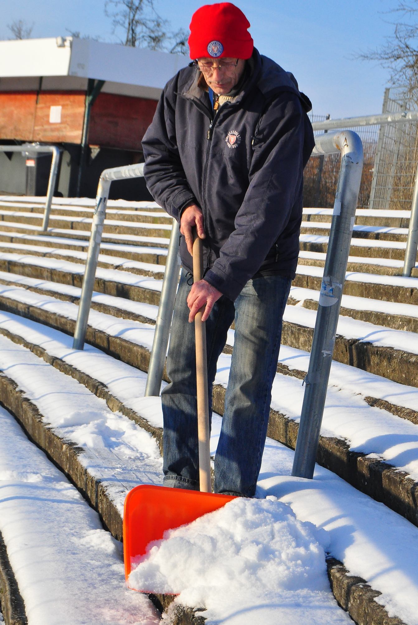holsteinstadion_schneefrei_feb2012_010